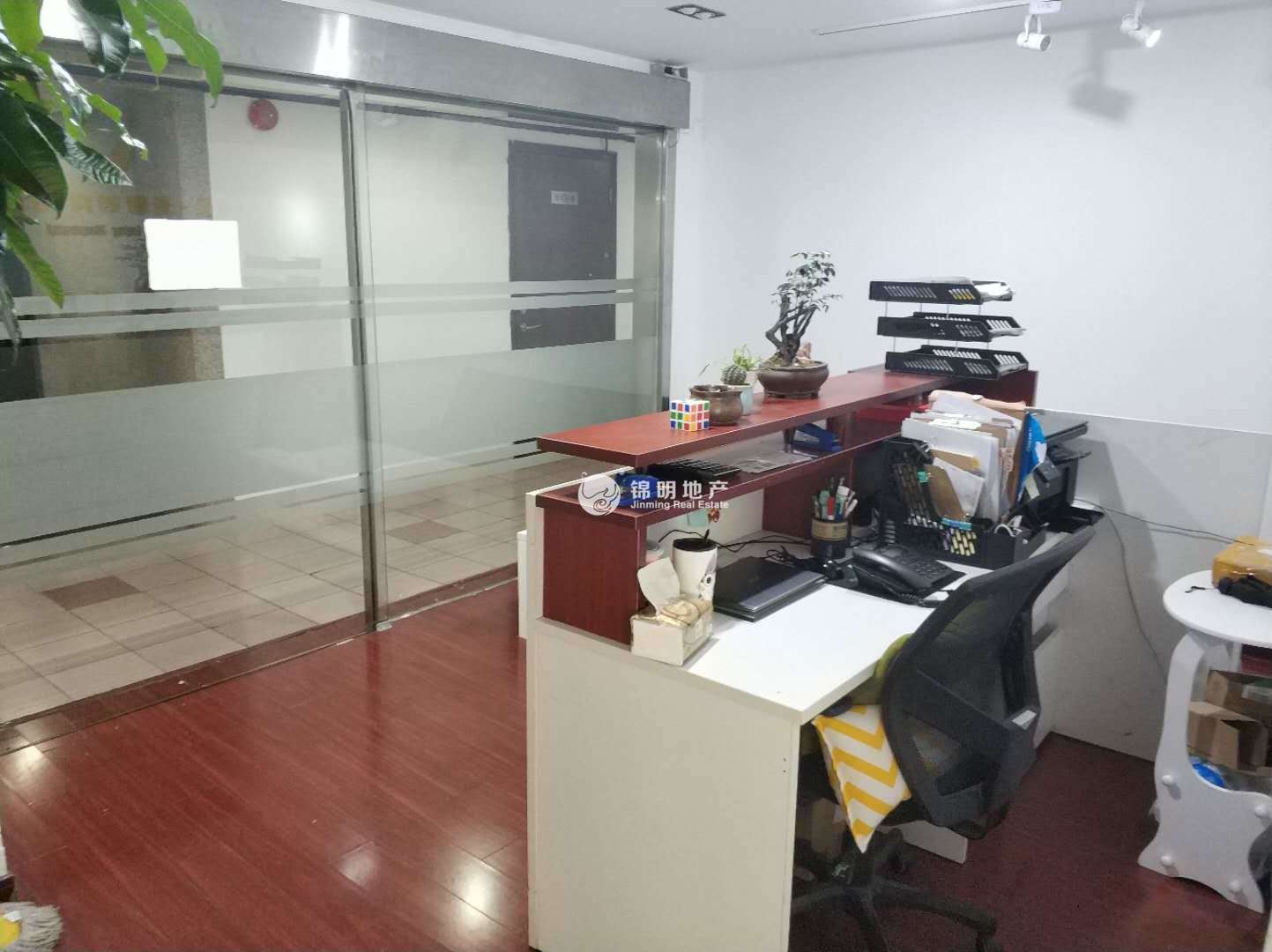 潍坊嘉兴大厦51平米写字楼出租